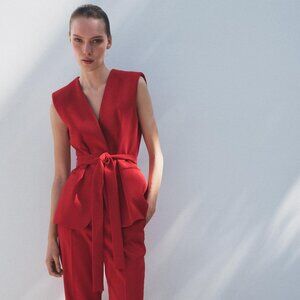 Zara Woman ZW Collection Red Belted Vest Size XS – Elegant V-Neck Shoulder Pads